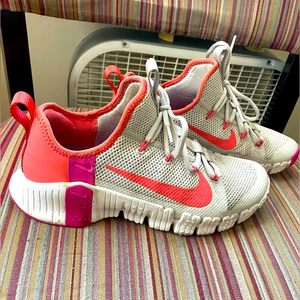 Women’s Nike Metcon 3s